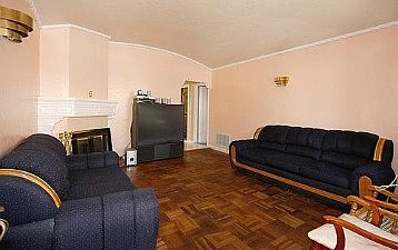 4th image of 322 Hillside Blvd