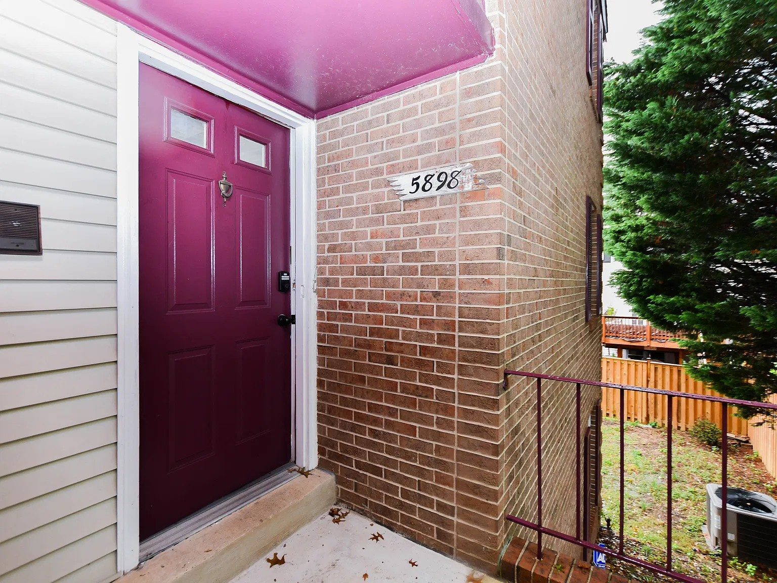 4 bed, 2418 sqft, $3,495 — Photo 4
