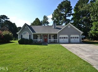 1235 Burning Bush Dr, Loganville, GA