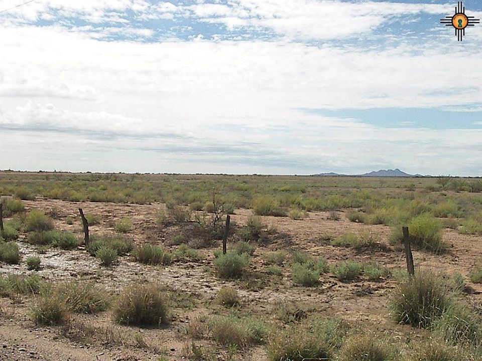 1st image of Black Hill Rd
