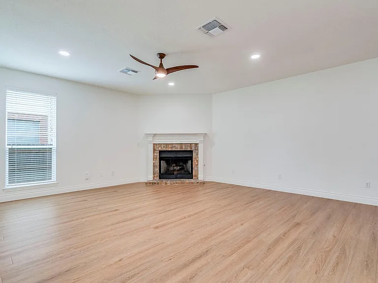 6318 Zadock Woods Dr — Photo 17
