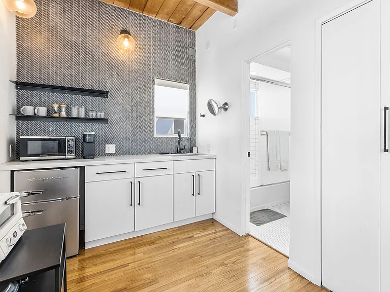 2809 Strandway Adu Bay — Photo 4