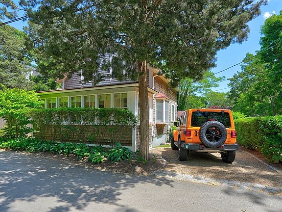 3rd image of 27 Laurel Ave
