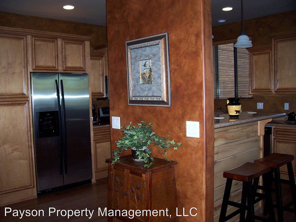 1st image of 200 E Malibu Dr Unit F3