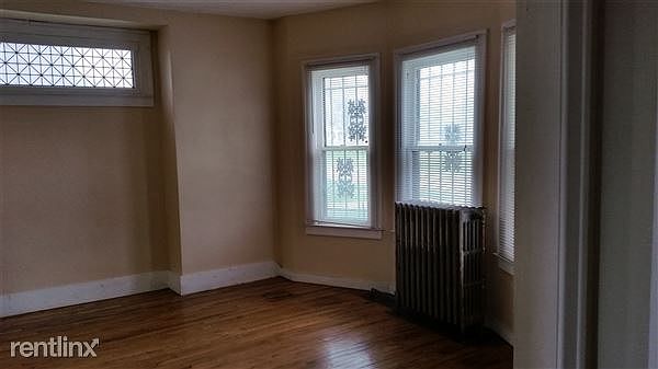 Dinning Room view from hallway
