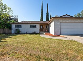 60 W Richert Ave, Clovis, CA 93612