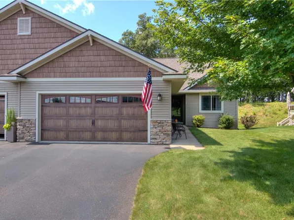 718 Club View Lane, Altoona, WI 54720