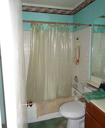 5th image of 2102 Highwood Dr