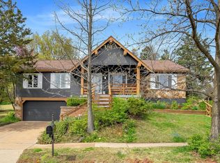 651 Waterford Ridge Dr, Ballwin, MO 63021