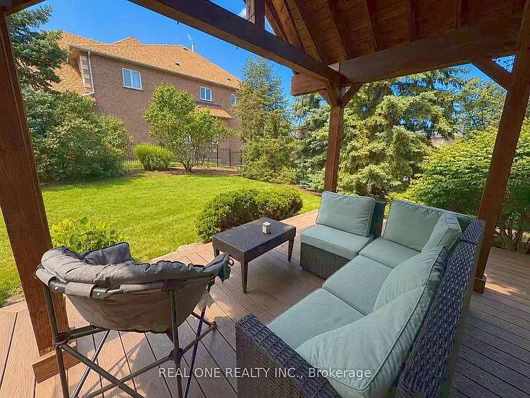 2361 Silverwood Dr — Photo 33