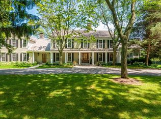 10248 N Range Line Rd, Mequon, WI 53092