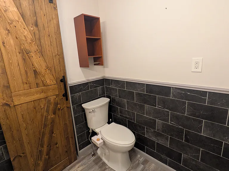 751 Lawrence Blvd — Photo 20