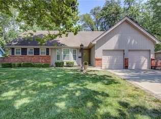 8319 Grant St, Overland Park, KS 66212