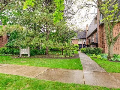 1111 S Waukegan Rd UNIT 10, Lake Forest, IL, 60045
