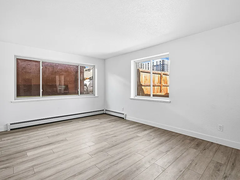 2526 N Clay St #3 — Photo 10