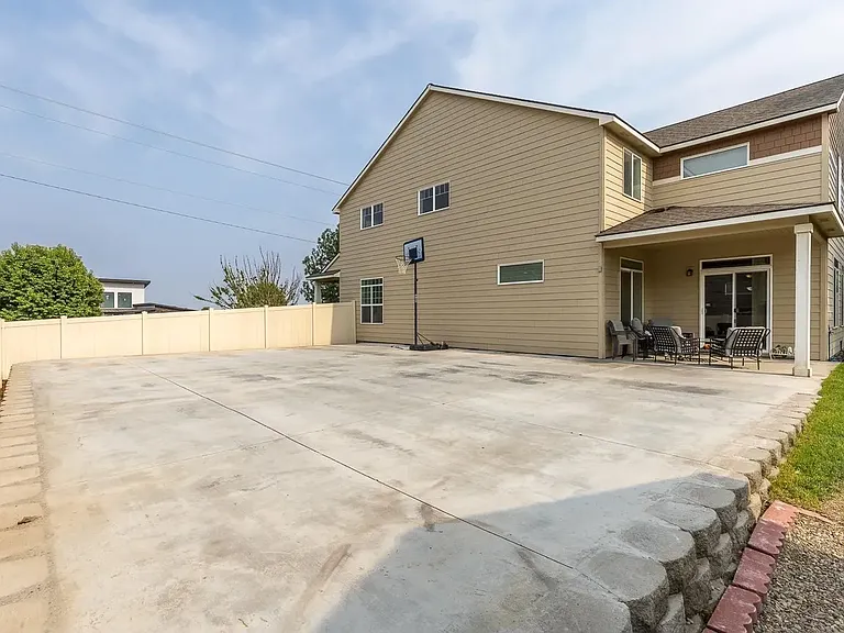 1653 Brantingham Rd — Photo 34