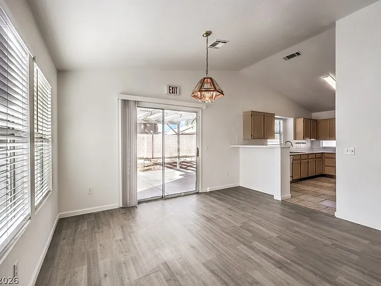 5501 Lonesome Biker Ln — Photo 6