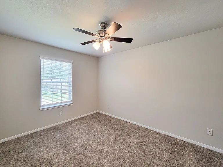 10423 Astor Points Trl — Photo 39