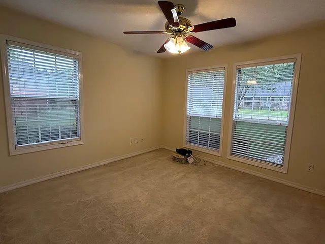 60 First Colony Dr — Photo 15
