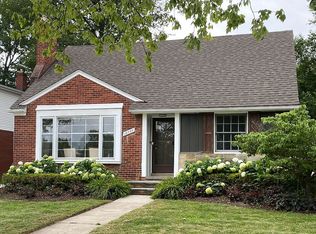 12757 Nadine Ave, Huntington Woods, MI