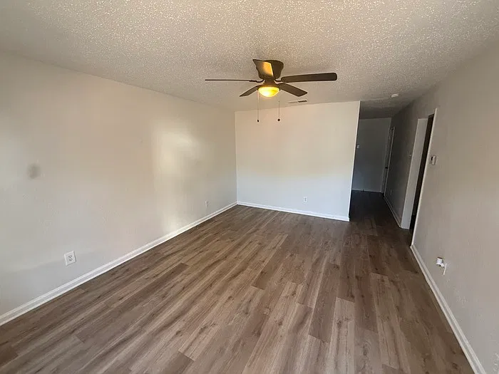 2809 North Hwy — Photo 2