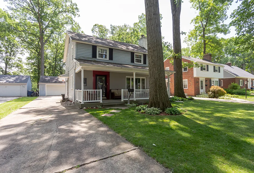 4243 Beverly Dr