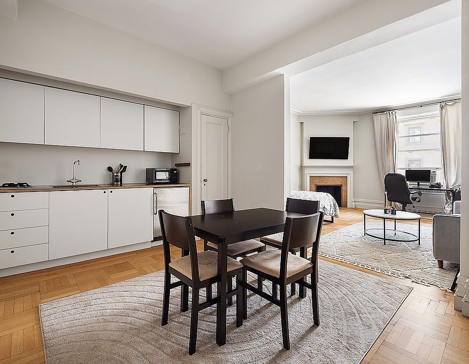 1st image of 284 5th Ave #7B
