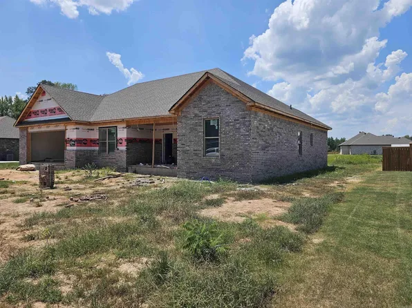 380 Mayberry Dr, Cabot, AR 72023