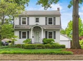 526 E Dunedin Rd, Columbus, OH 43214