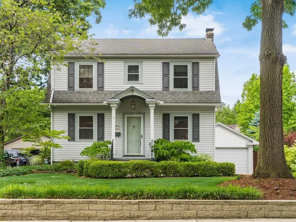 526 E Dunedin Rd, Columbus, OH 43214