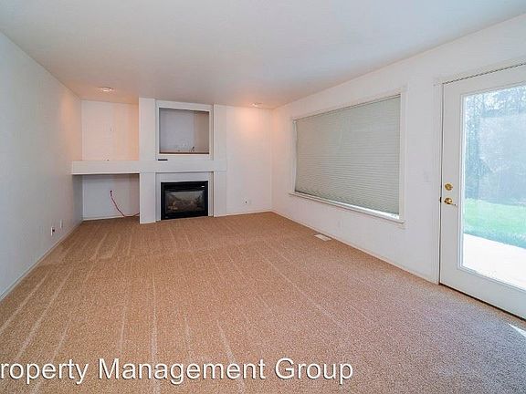 3rd image of 3826 83rd Ave NE