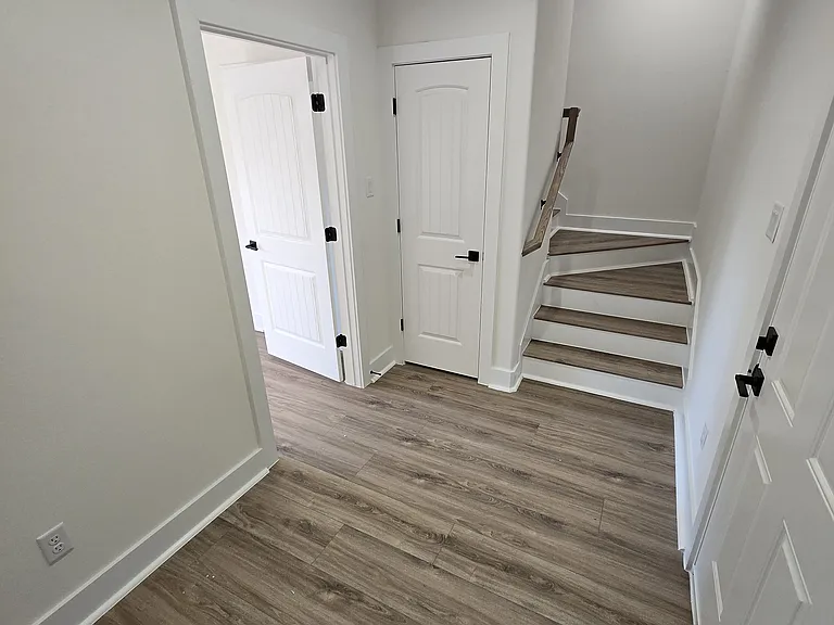 3802 Yale St — Photo 8