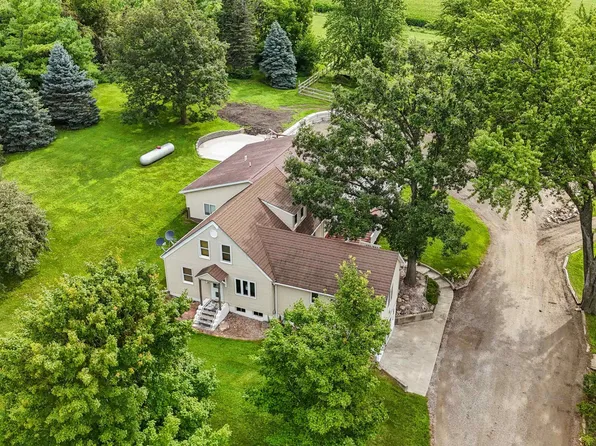 3048 Sanford Ave, Gilman, IA 50106