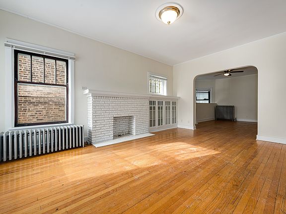 5th image of 1258 W Arthur Ave