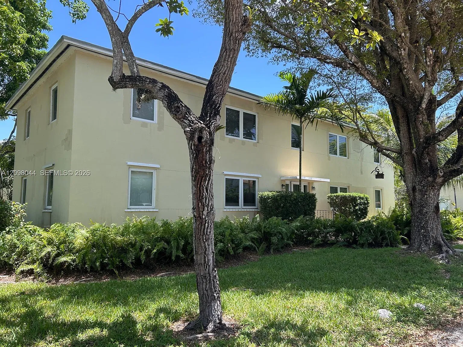Rene Apts Condo Apt 7721- — Photo 2