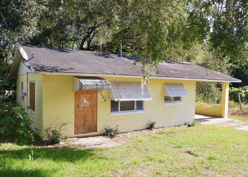1st image of 304 S Faulkner Ave