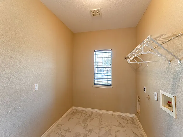 119 Emory Fields Dr — Photo 37