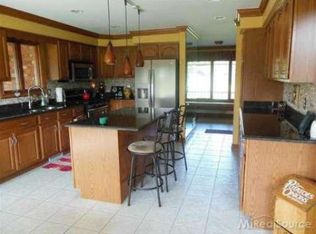 21900 Armada Ridge Rd, Armada, MI 48005