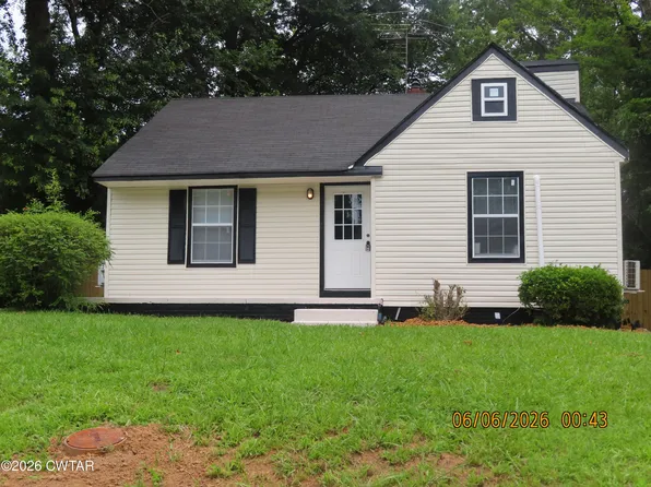 32 Carruthers Dr, Jackson, TN 38301
