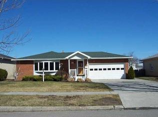 162 Noel Dr, Williamsville, NY 14221