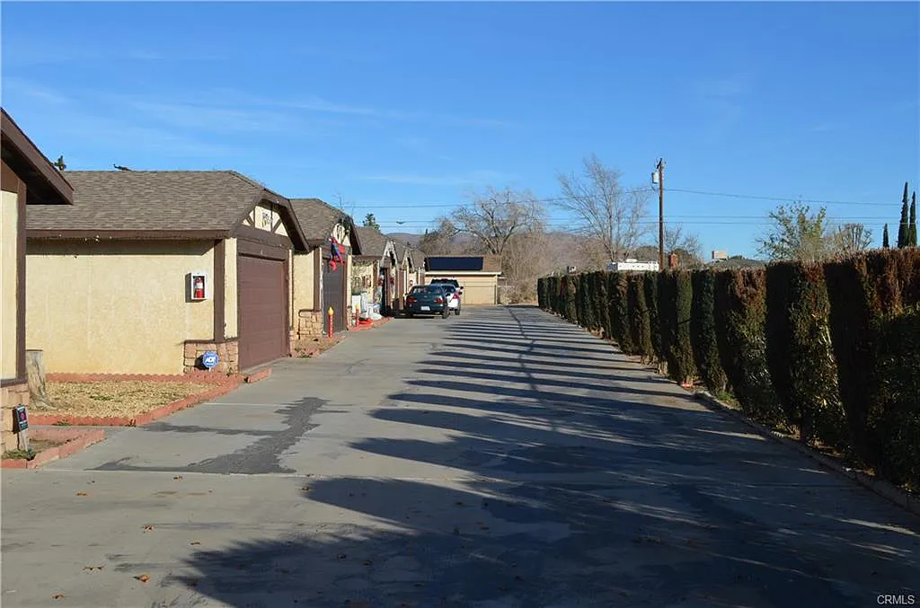 Building Photo - 13073 Navajo Rd #A