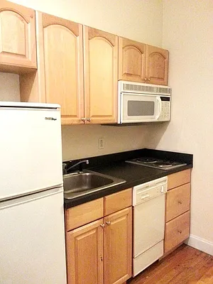 Rented by New York Residence | media 20