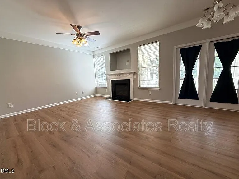 420 Cline Falls Dr — Photo 5