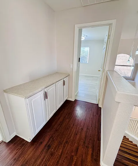 To 2nd bedroom