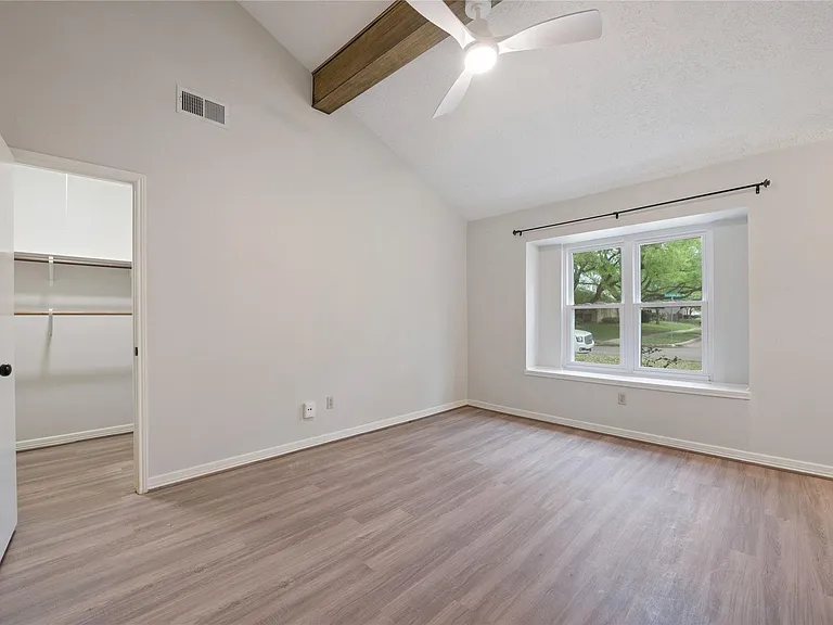 11805 Southlake Dr — Photo 11