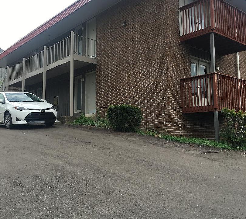 1st image of 121 Acklen Park Dr #1