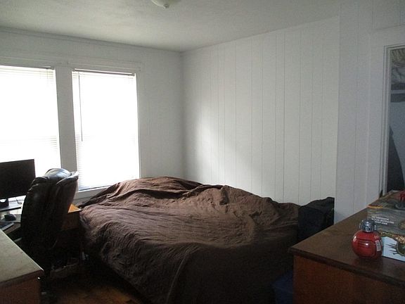 5th image of 42-44 Whiton Ave
