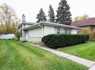 9419 Jefferson Ave, Brookfield, IL 60513