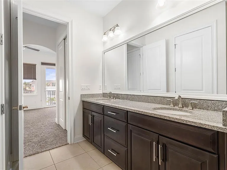 2703 Morning Light Ct — Photo 37