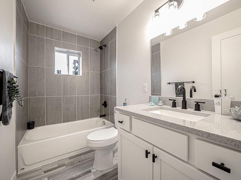 Modern Bathroom